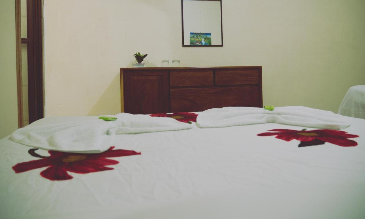 Monte Los Lirios Lodge Монте-Верде Экстерьер фото